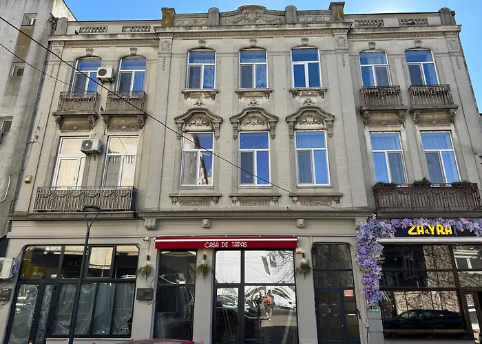 Mianelly Center شقة